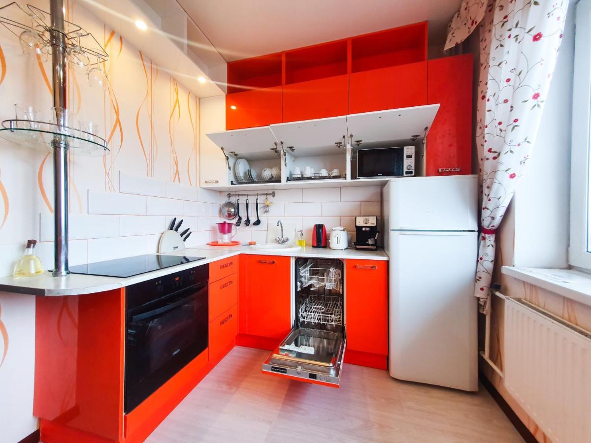 Aelita Apartment С Массажным Креслом Sankt Petersburg Exteriör bild